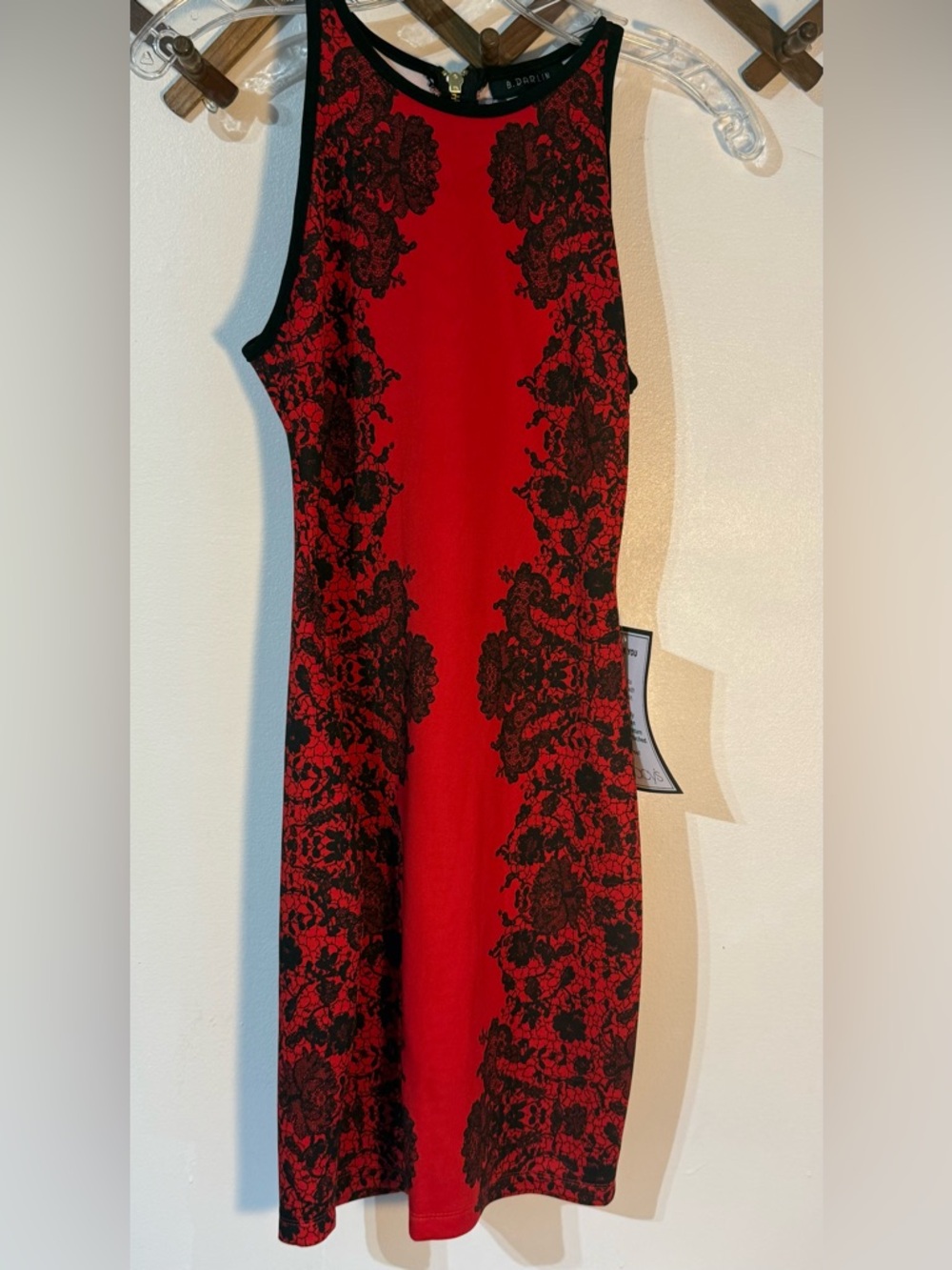 B. Darlin Size 1/2 Printed
Sleeveless Halter Back BodyCon
Mini juniors dress - Picture 2 of 9